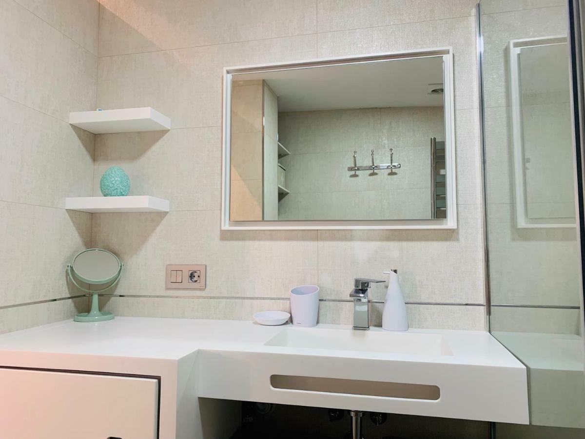 Cathedral Studio, Luxury Studio In Cathedral Area, Parking Optional Siviglia Esterno foto