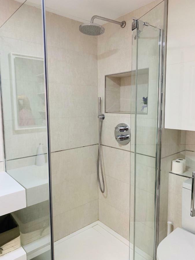 Cathedral Studio, Luxury Studio In Cathedral Area, Parking Optional Siviglia Esterno foto